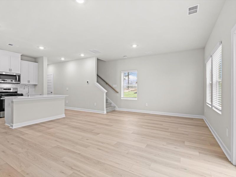 Spacious, unfurnished interior of a new home in Crossing at Abner Creek Townes, Greer (Image 12).