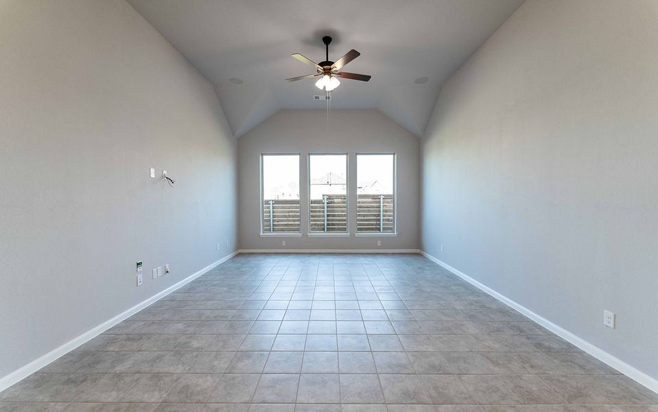 Spacious, unfurnished interior of a new home in Solterra, Mesquite (Image 20). Spacious, unfurnished interior of a new home in Solterra, Mesquite (Image 20).