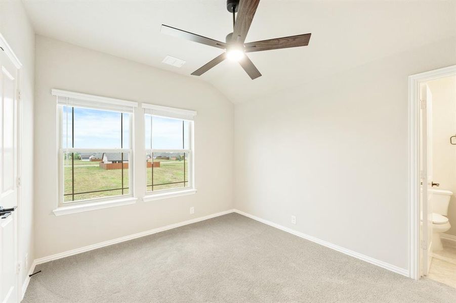 Spacious, unfurnished interior of a new home in Hulen Trails Classic 50, Fort Worth (Image 30). Spacious, unfurnished interior of a new home in Hulen Trails Classic 50, Fort Worth (Image 30).