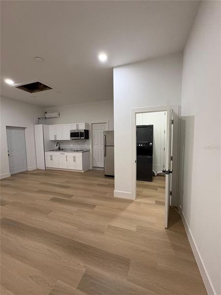 Spacious, unfurnished interior of a new home in , Cape Coral (Image 25). Spacious, unfurnished interior of a new home in , Cape Coral (Image 25).