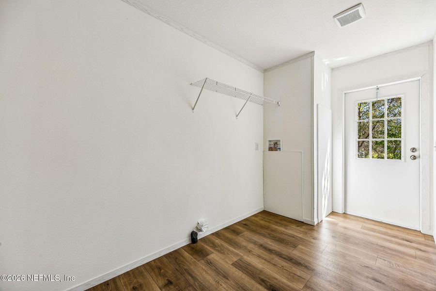 Spacious, unfurnished interior of a new home in , Hilliard (Image 15). Spacious, unfurnished interior of a new home in , Hilliard (Image 15).