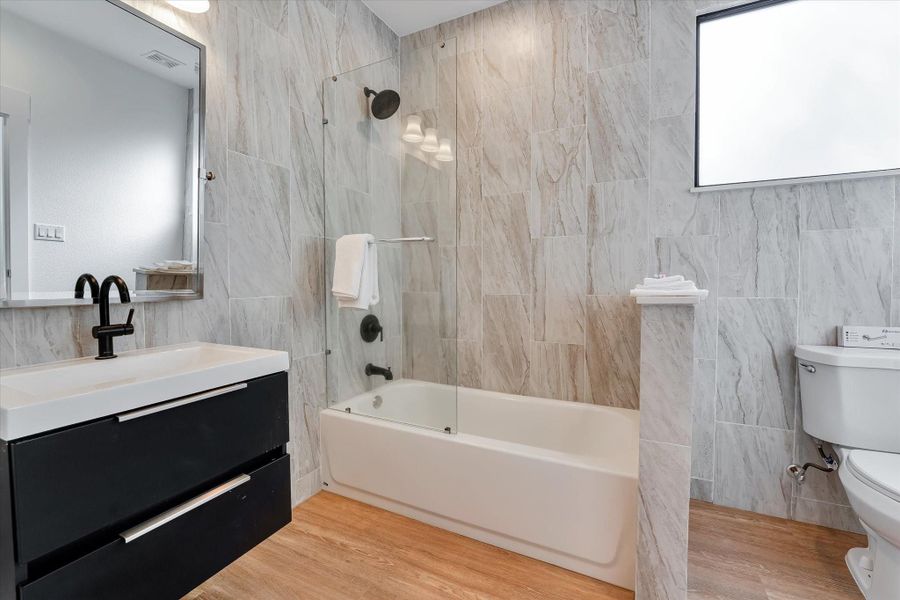 Furnished interior view inside a new home in , Conroe (Image 32). Furnished interior view inside a new home in , Conroe (Image 32).