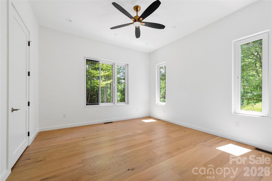 Spacious, unfurnished interior of a new home in , Leicester (Image 30). Spacious, unfurnished interior of a new home in , Leicester (Image 30).