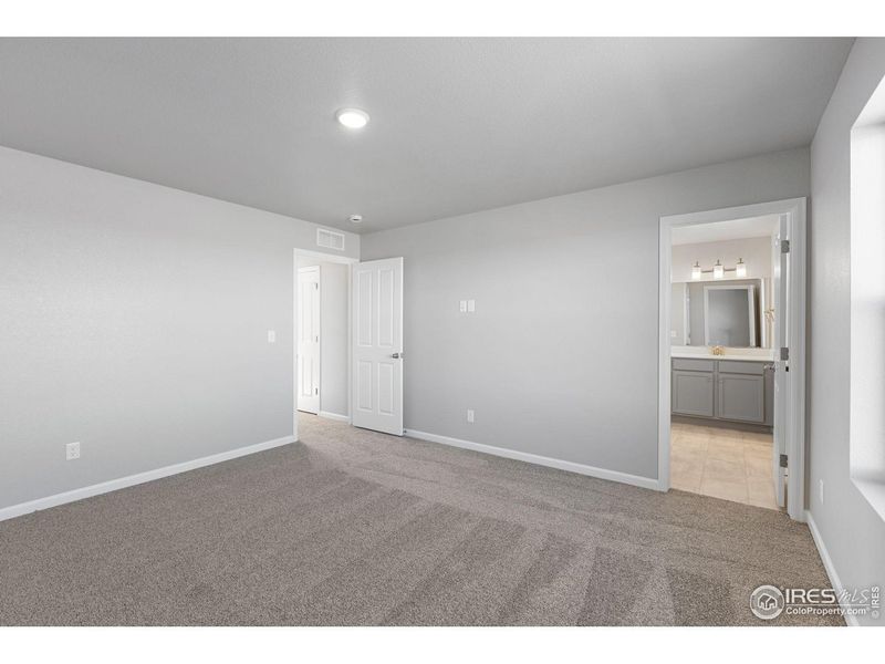 Spacious, unfurnished interior of a new home in Cordovan, Longmont (Image 17). Spacious, unfurnished interior of a new home in Cordovan, Longmont (Image 17).