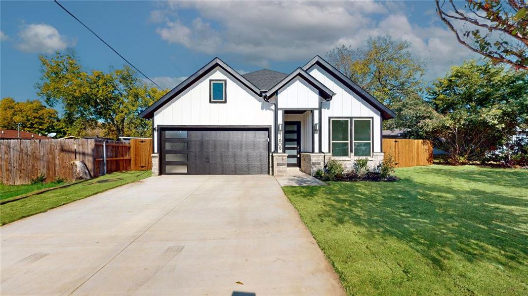 Front exterior of a new home in , Arlington, TX, highlighting curb appeal (Image 2). Front exterior of a new home in , Arlington, TX, highlighting curb appeal (Image 2).