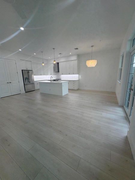 Mallory Living & Dining