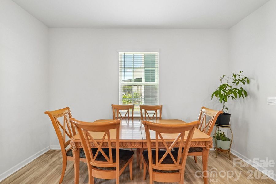 Furnished interior view inside a new home in Calvin Creek, Troutman (Image 11).