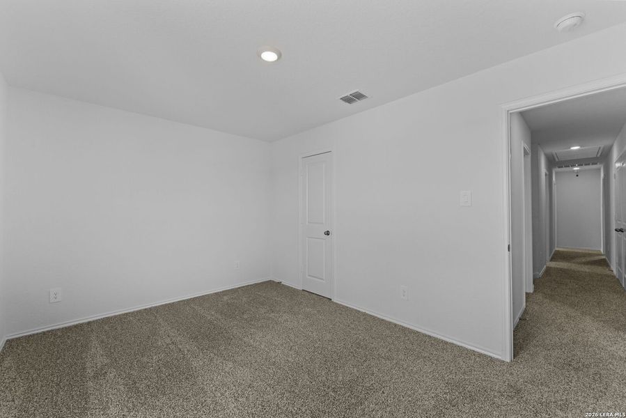 Spacious, unfurnished interior of a new home in Blue Ridge Ranch, San Antonio (Image 29). Spacious, unfurnished interior of a new home in Blue Ridge Ranch, San Antonio (Image 29).