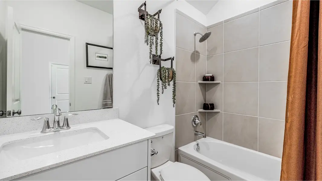 3534 Dashwood Bath2 1of2 F1 3534 Dashwood Bath2 1of2 F1