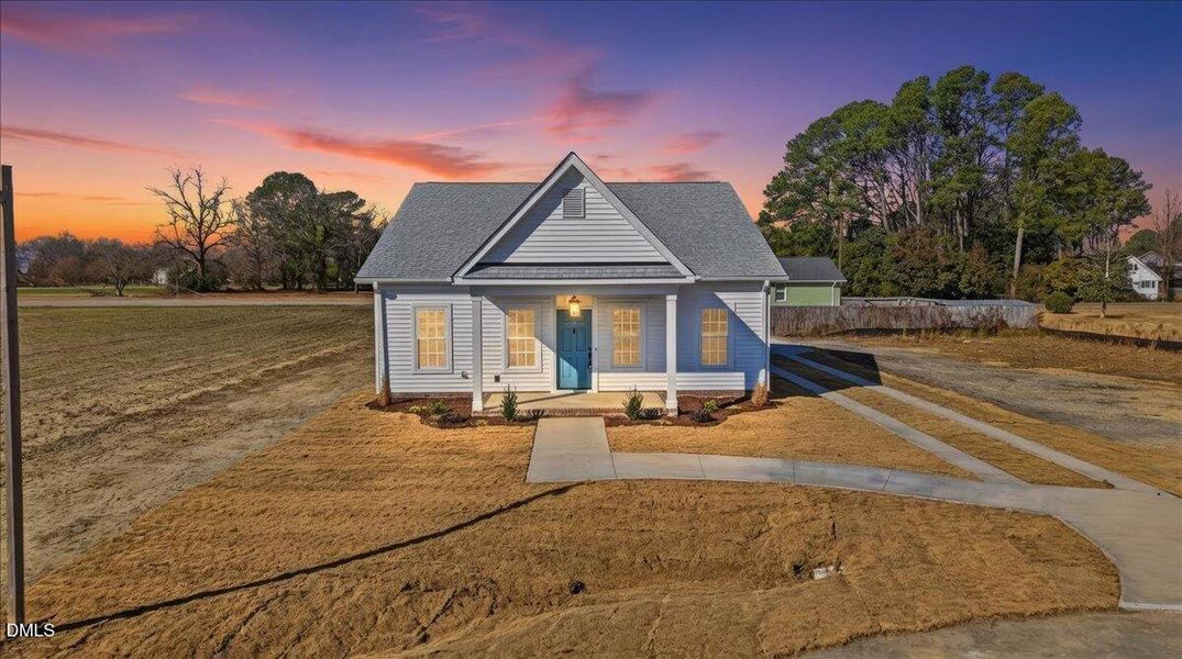 34-126 Mason St - Twilight-1