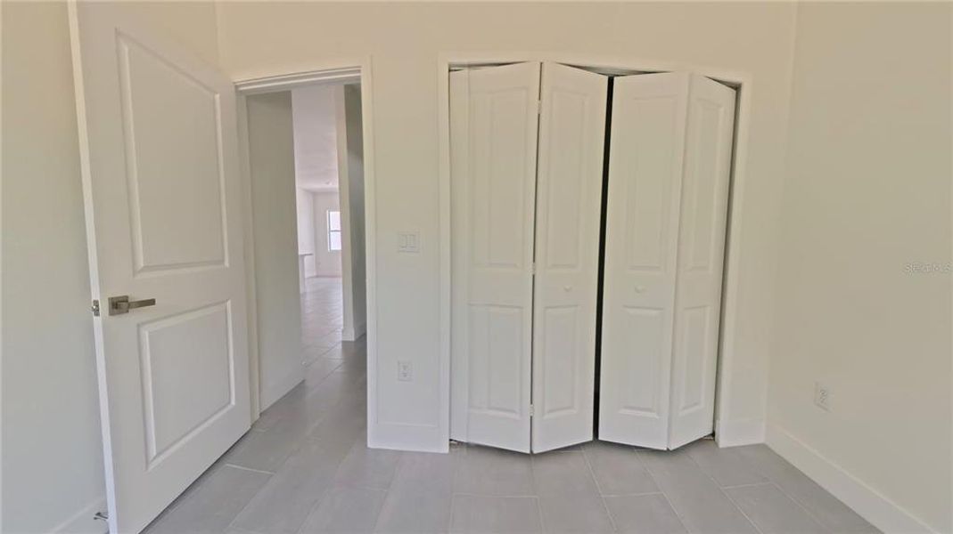 Spacious, unfurnished interior of a new home in , Dunnellon (Image 24).