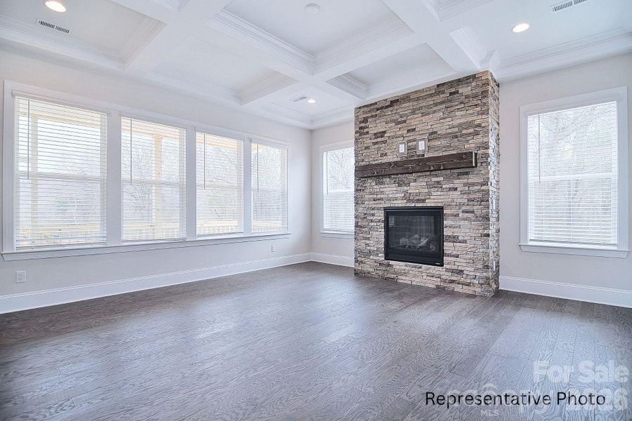 Spacious, unfurnished interior of a new home in Edmunds Farm, Clover (Image 22).