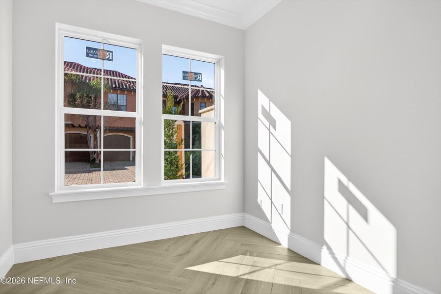 Spacious, unfurnished interior of a new home in , Jacksonville (Image 29).