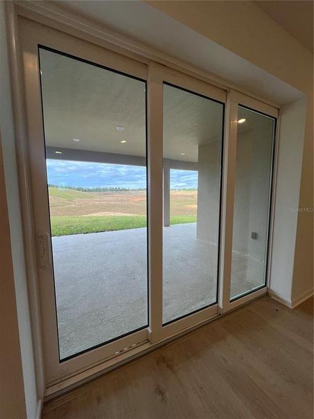 Spacious, unfurnished interior of a new home in Hills of Minneola, Minneola (Image 22).