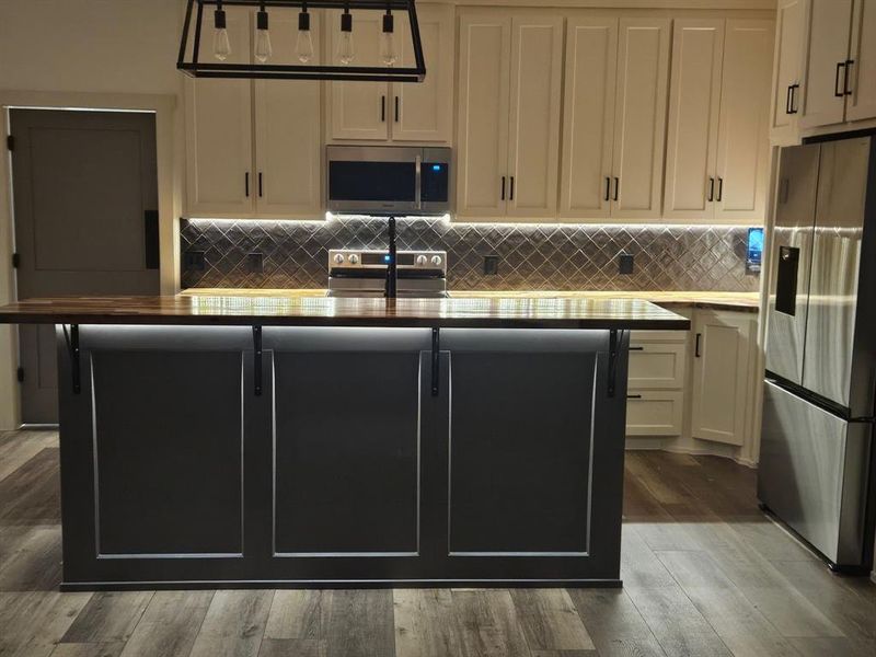 Furnished interior view inside a new home in , Bells (Image 5).