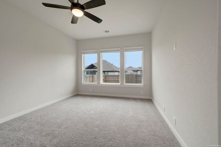 Spacious, unfurnished interior of a new home in Meyer Ranch – Select Reserve Series, New Braunfels (Image 20).