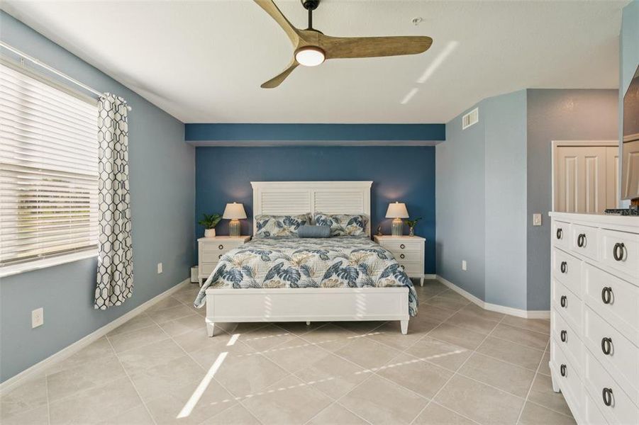 Furnished interior view inside a new home in , Venice (Image 29).