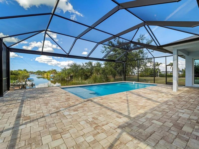 Exterior details and patio area of a home in , Port Charlotte (Image 25).