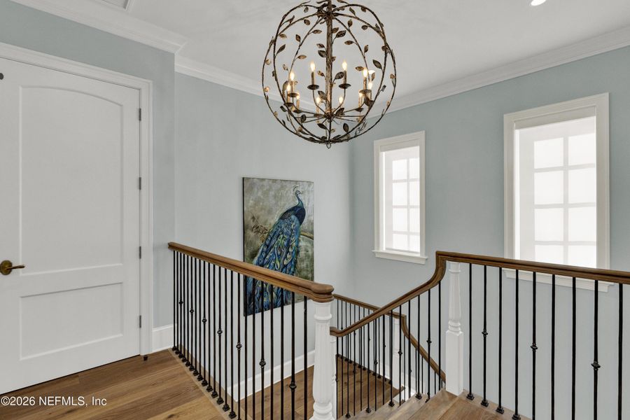 Image 98 of a home in .