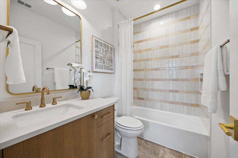 Furnished interior view inside a new home in , Houston (Image 25).