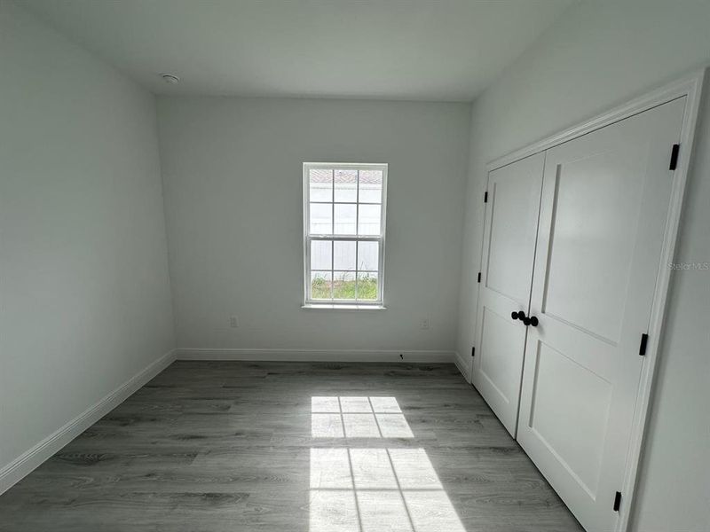 Spacious, unfurnished interior of a new home in , Ocala (Image 20).