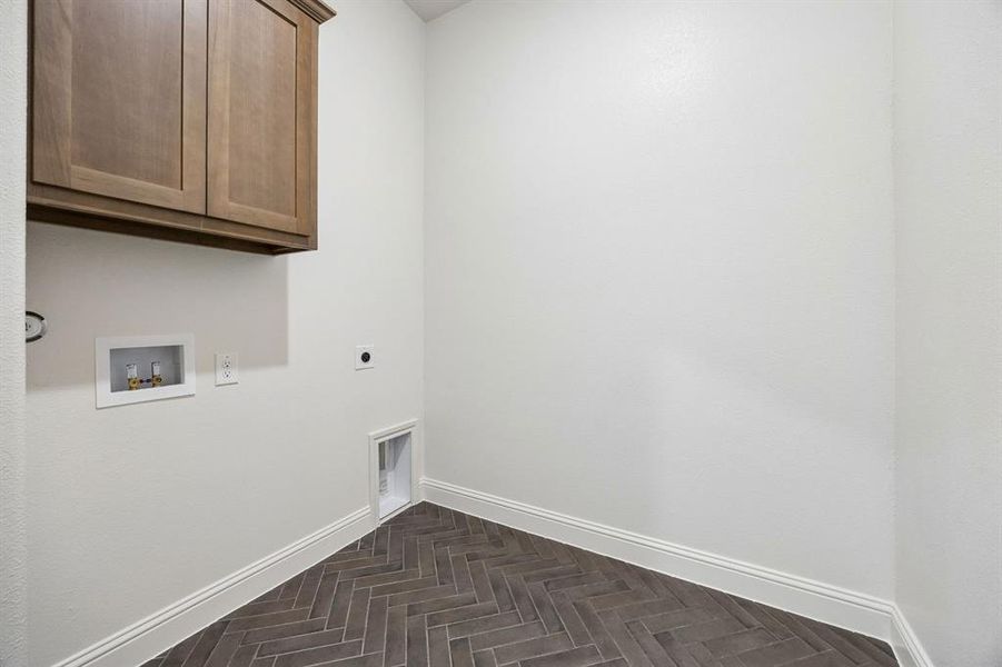 Spacious, unfurnished interior of a new home in Joshua Meadows, Joshua (Image 23). Spacious, unfurnished interior of a new home in Joshua Meadows, Joshua (Image 23).