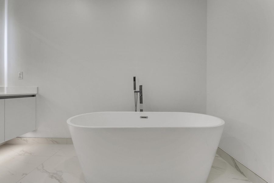 Primary Bath Soaking Tub I