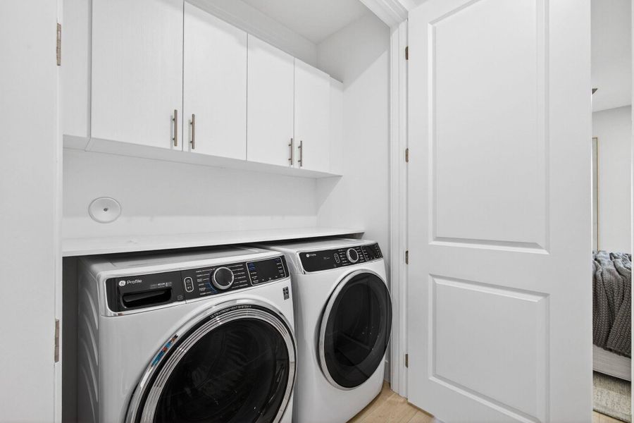 Spacious, unfurnished interior of a new home in , Jupiter (Image 17).