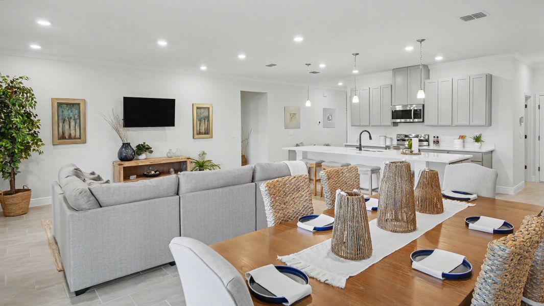 Representative furnished interior of a home built from the Drexel by Maronda Homes in Labelle, Labelle (Image 31).