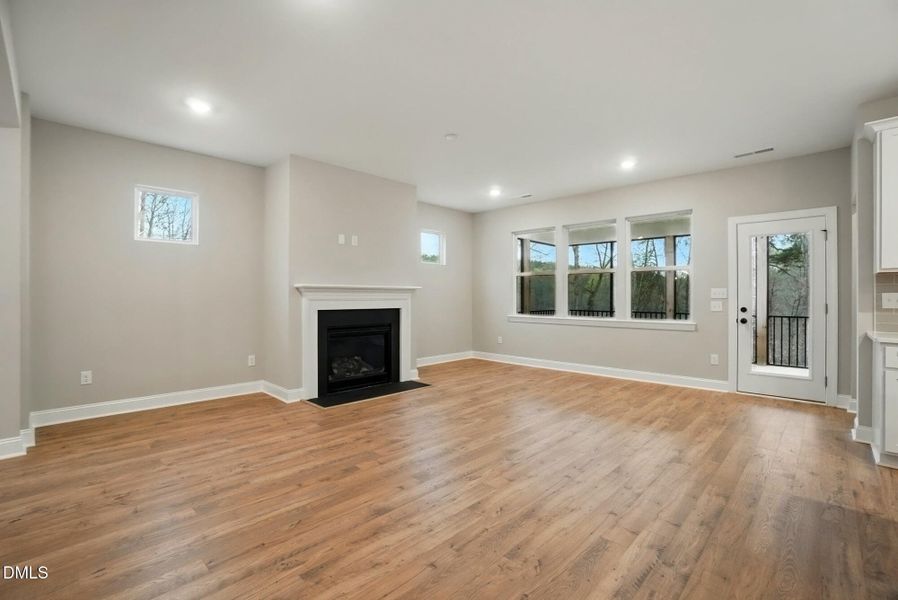 Tillery - CH2 34 - 014