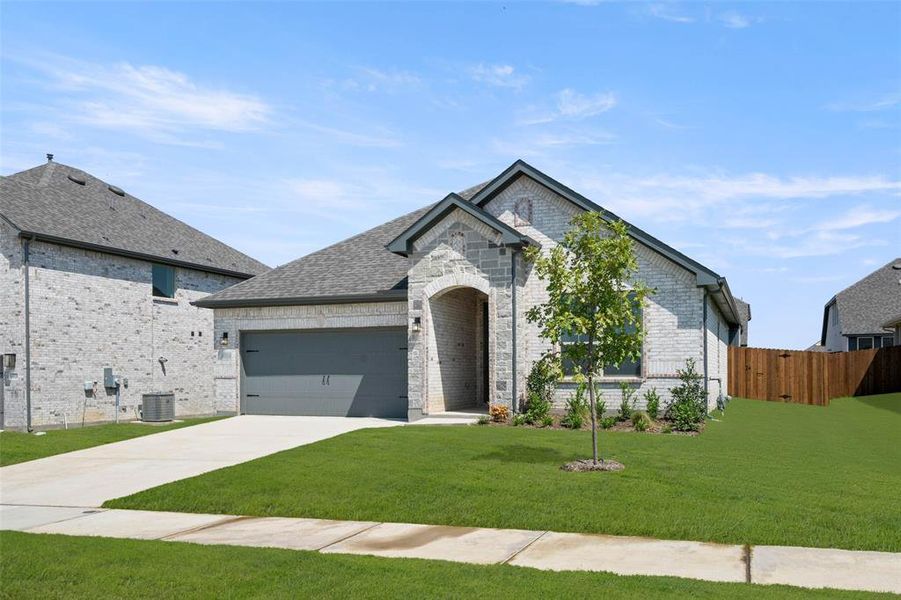 6904 Deadwood- Front-2 6904 Deadwood- Front-2