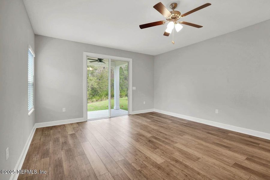 Spacious, unfurnished interior of a new home in , Jacksonville (Image 14).