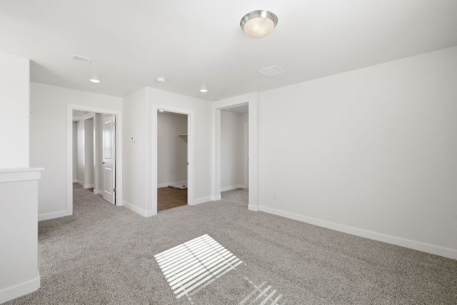 Representative unfurnished interior of a home built from the Timberon I by Hakes Brothers in Emerald Estates, El Paso (Image 30).