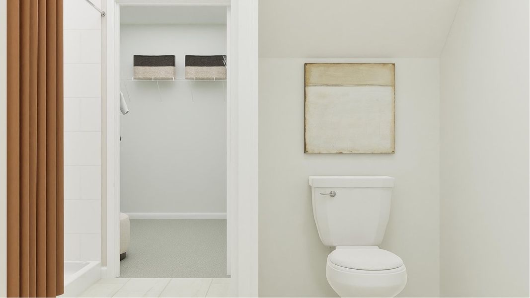 1726 Del Mar Owners Bath 1of2 F1 Base5