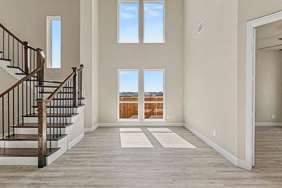 Spacious, unfurnished interior of a new home in , Prosper (Image 29).