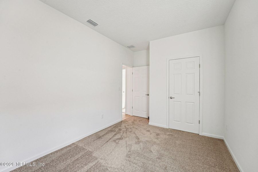Spacious, unfurnished interior of a new home in Panther Creek, Jacksonville (Image 23).