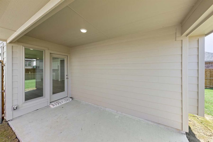 Representative exterior details of a home built from the Corrigan by Pacesetter Homes in Elevon, Lavon (Image 3).