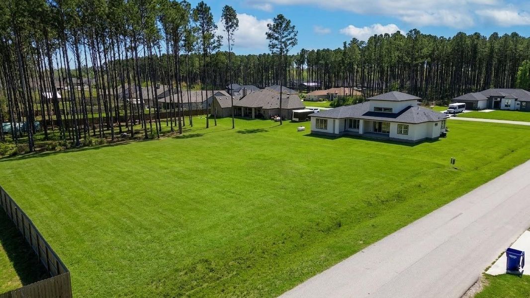 Exterior details and patio area of a home in , Dayton (Image 4).