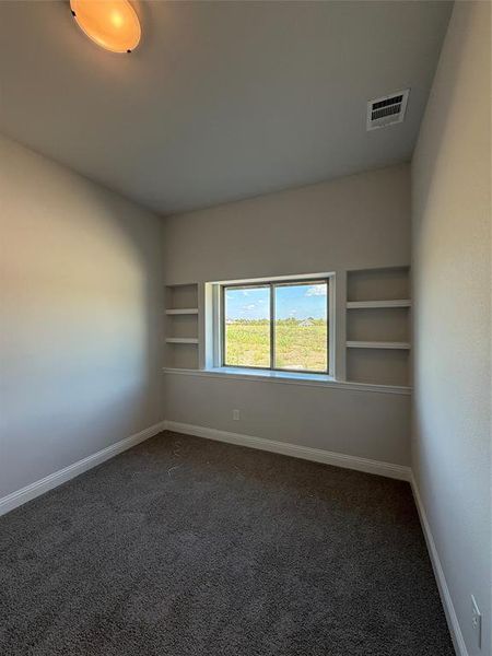 Spacious, unfurnished interior of a new home in Mercer Meadows, Royse City (Image 12).