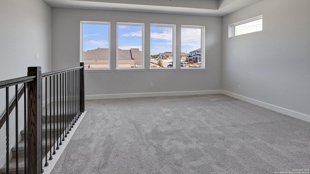 Spacious, unfurnished interior of a new home in Esperanza 60', Boerne (Image 15).