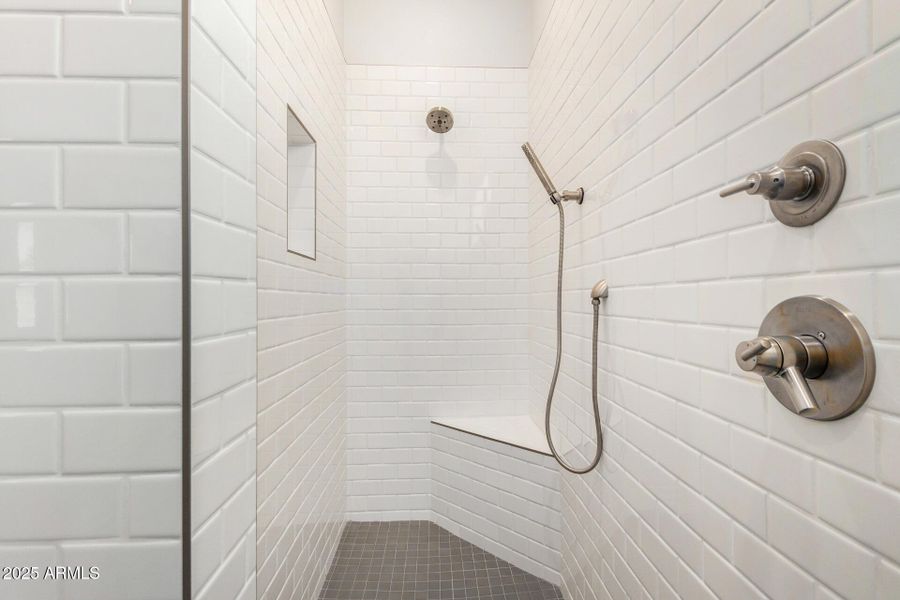 21 - Royal Palm 21 - Royal Palm