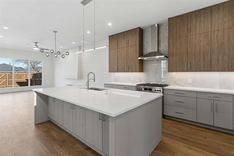 Furnished interior view inside a new home in , Dallas (Image 6).