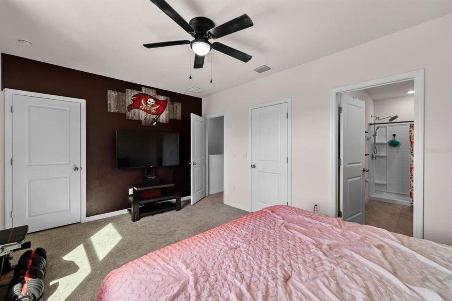 Furnished interior view inside a new home in , Tampa (Image 9).