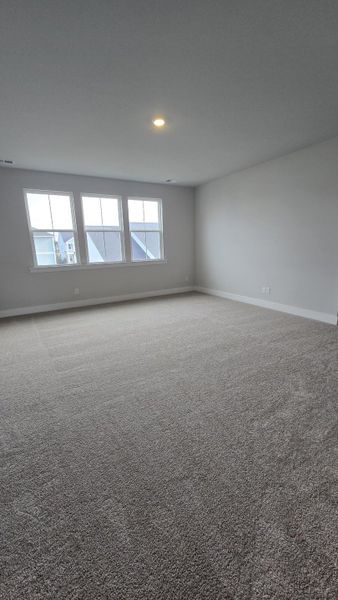 Spacious, unfurnished interior of a new home in , Summerville (Image 22).