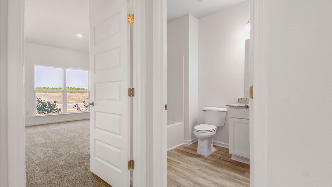 Image 26 of a home in Owl's Head East.