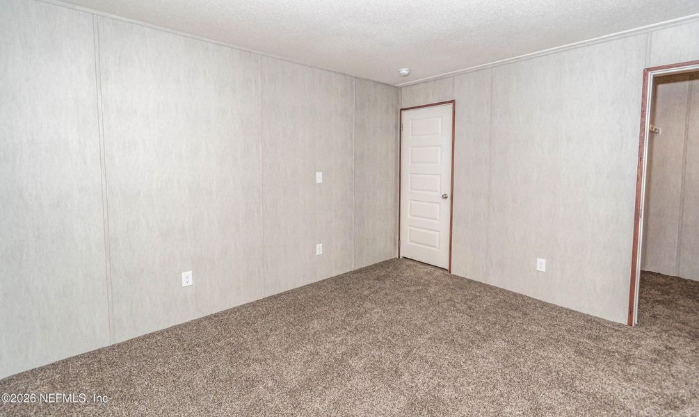 Spacious, unfurnished interior of a new home in , Sanderson (Image 11).