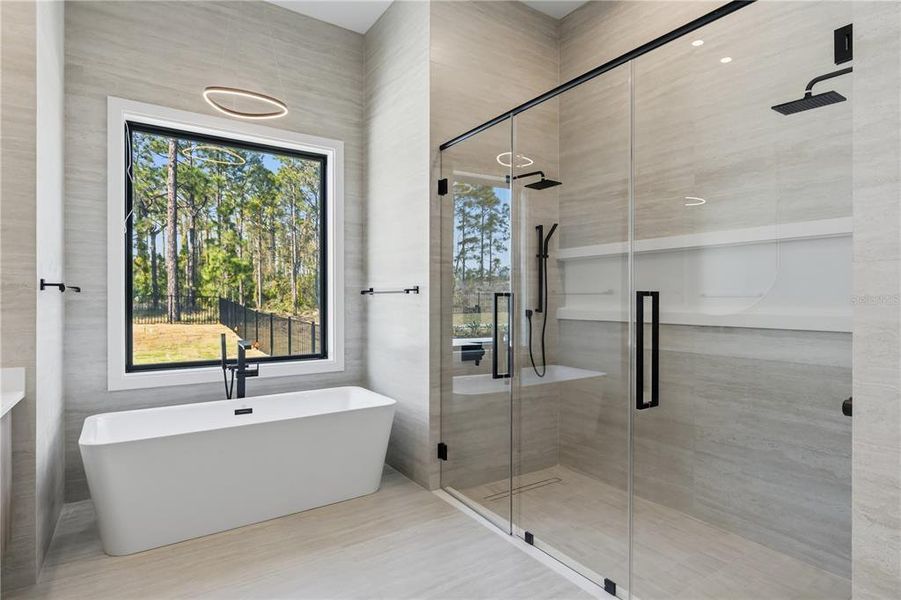 Furnished interior view inside a new home in , Montverde (Image 13).