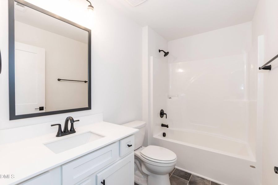 Bathroom 03
