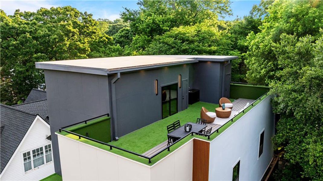 Exterior details and patio area of a home in , Atlanta (Image 26).