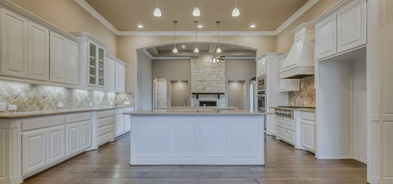 Representative furnished interior of a home built from the Loures by Chesmar Homes in Lakeway Estates, Waxahachie (Image 5). Representative furnished interior of a home built from the Loures by Chesmar Homes in Lakeway Estates, Waxahachie (Image 5).